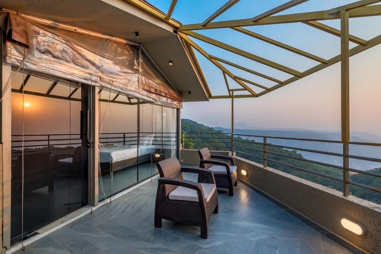 Saffronstays Heavone Trio, Lonavala Exterior photo